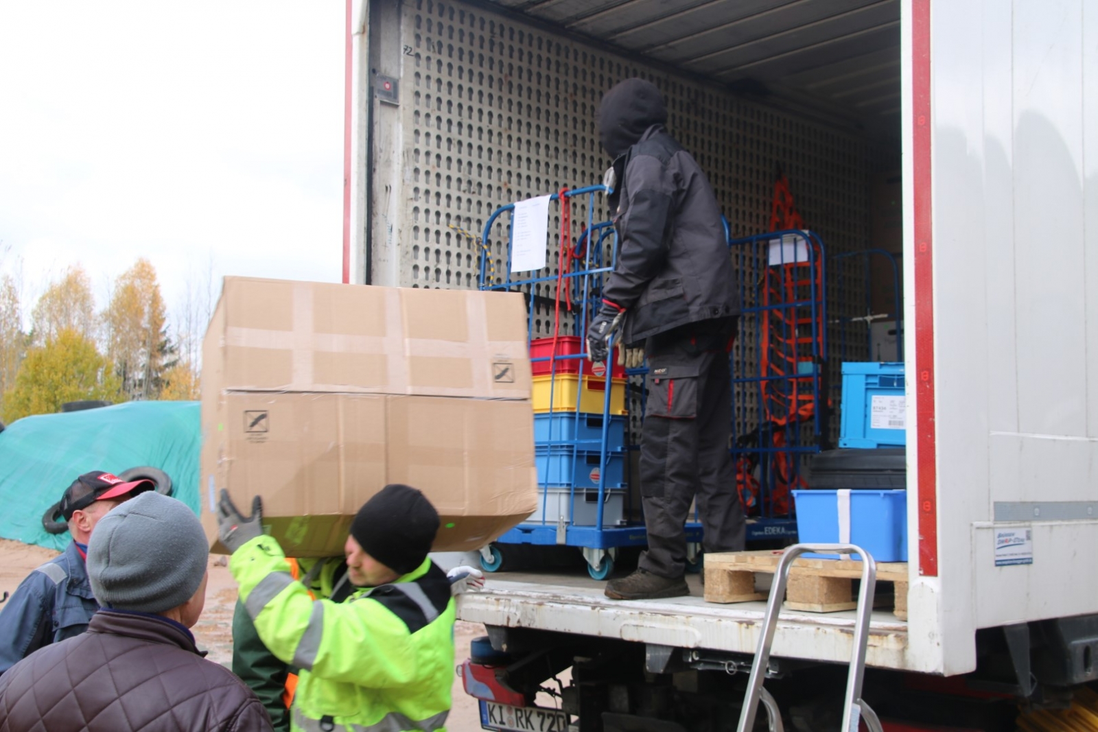 Ķīles-Dīsternbrukas Rotary klubs ziedo palīdzības kravu Mariupolei 10
