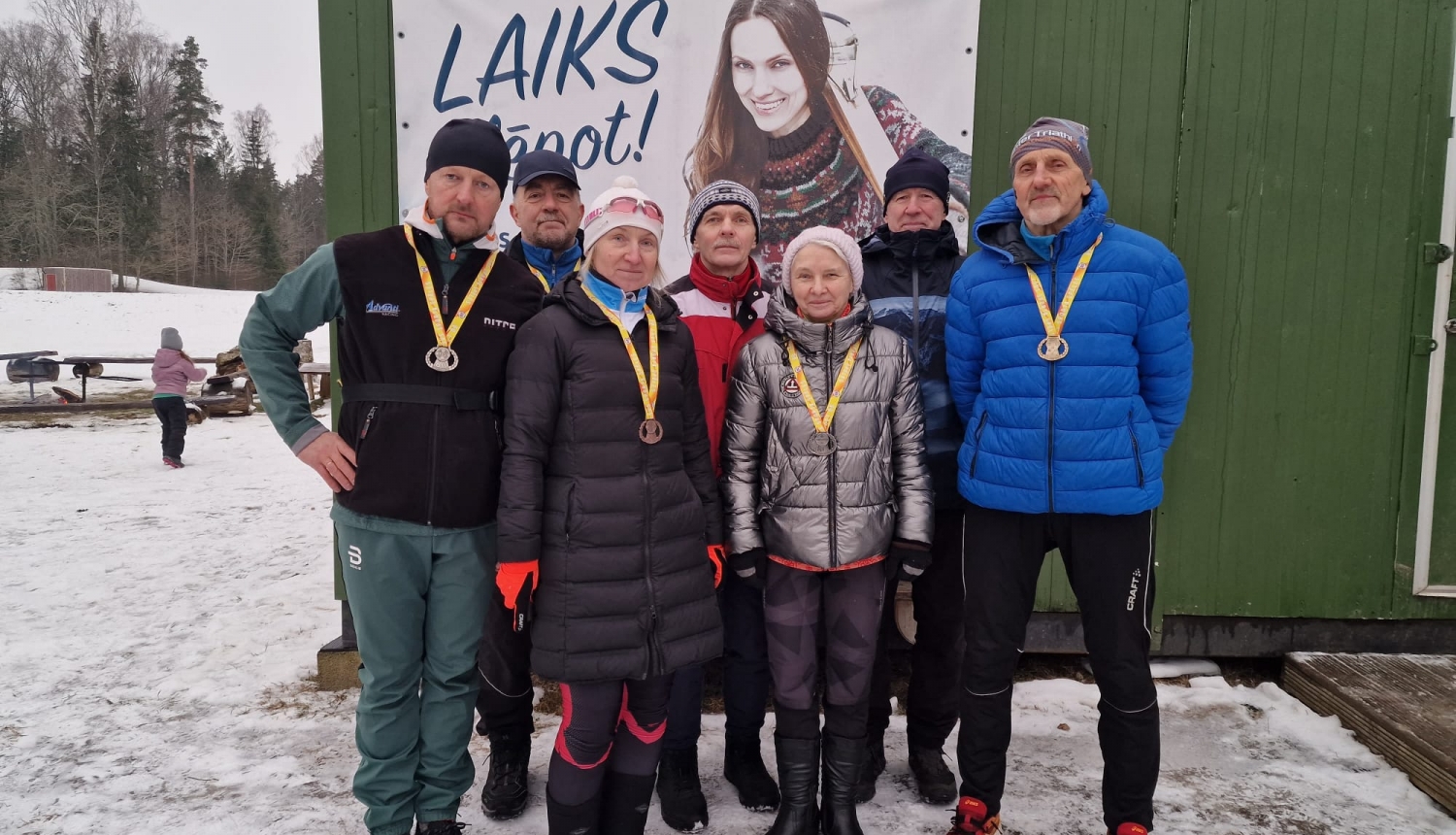 Valkas novada sporta veterāni izcīna medaļas LSVS 60. sporta spēlēs distanču slēpošanā