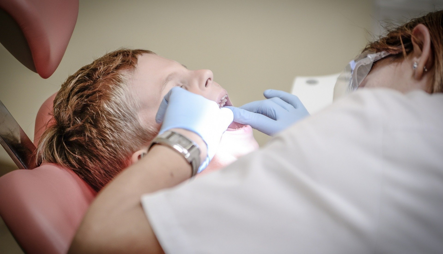Bērniem sestdienās ir pieejama valsts apmaksāta akūtā zobārstniecība