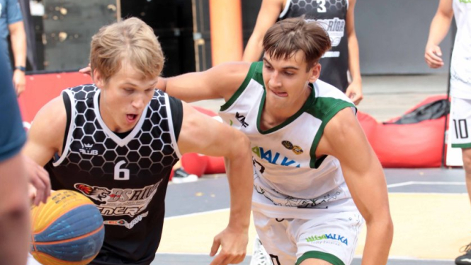 “OlyBet Sports Bar” Latvijas 3x3 basketbola kausa izcīņā startē komandas no Valkas
