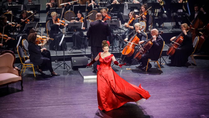 23. decembrī Valkā skanēs Operetes teātra teatralizētā koncertprogramma “Musique d'amour”