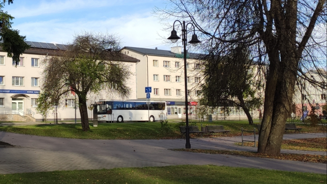 Attēls ar autobusu