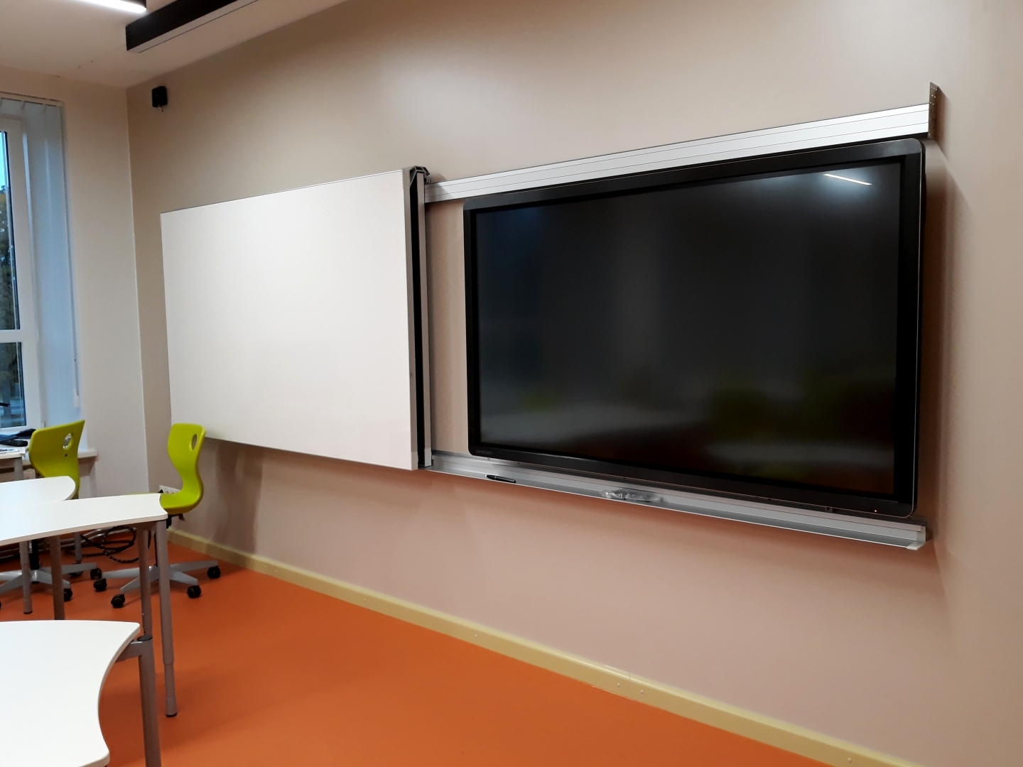 Modernas un ergonomiskas mācību vides izveide Valkas Jāņa Cimzes ģimnāzijā