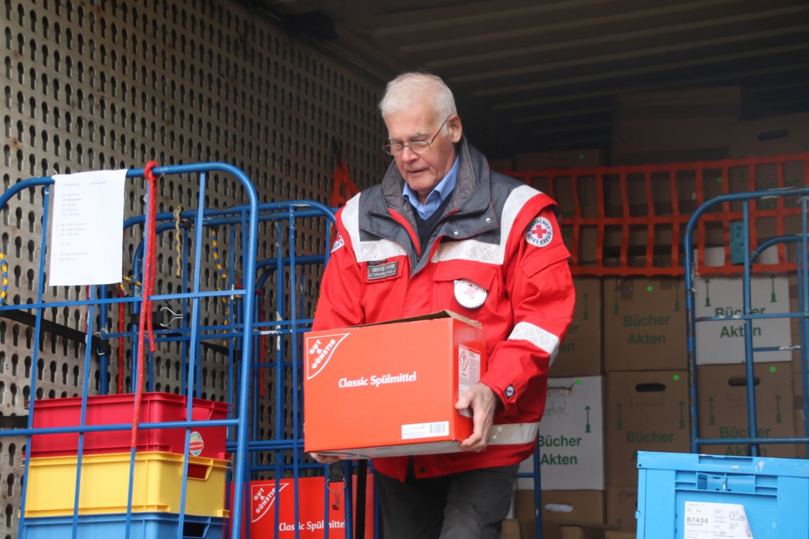 Ķīles-Dīsternbrukas Rotary klubs ziedo palīdzības kravu Mariupolei 7