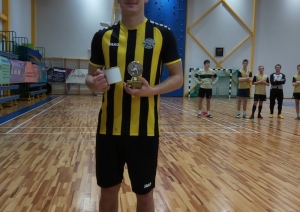 Noskaidroti Valkas telpu futbola čempionāta uzvarētāji (E.Stahovska)