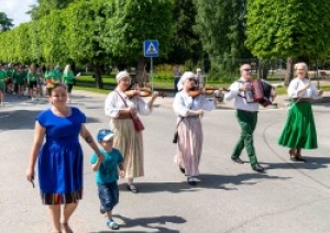Valkas un Valgas svētku parāde