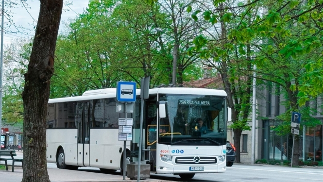 autobuss