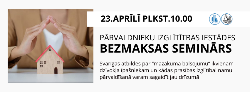 Cilvēka rokas ap miniatūru namiņu