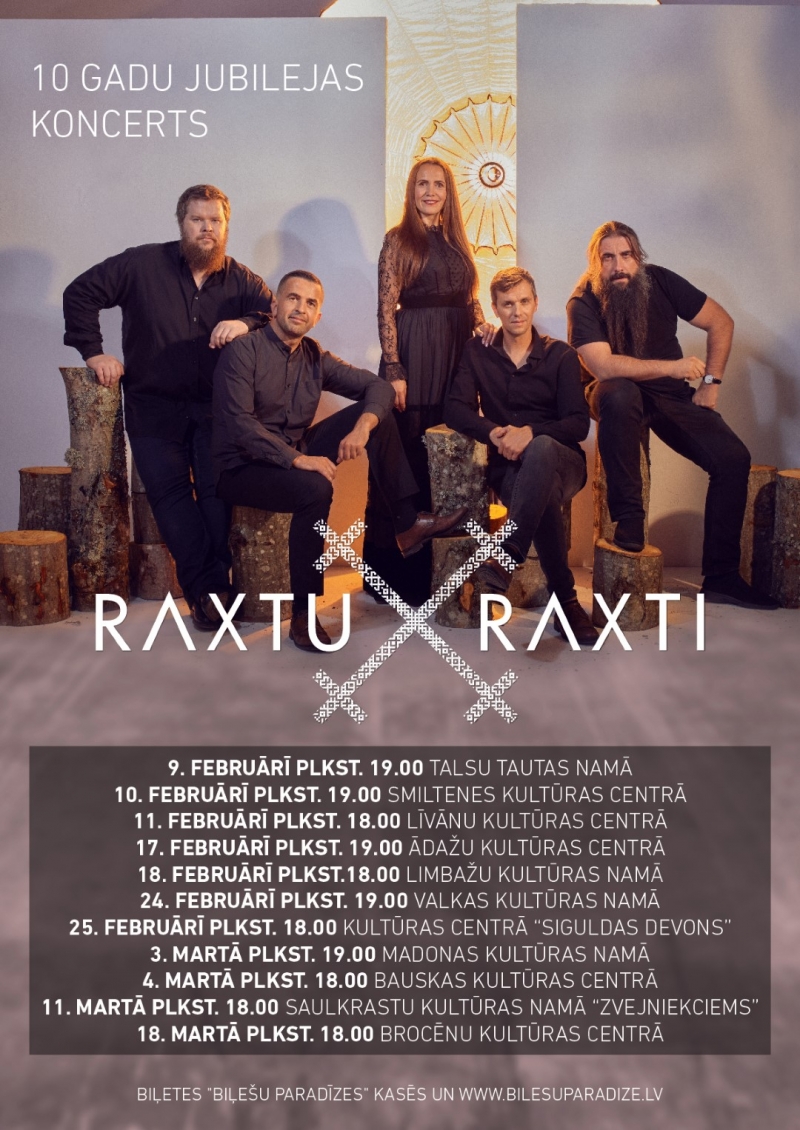 Valkas pilsētas kultūras namā muzikālās apvienības “RAXTU RAXTI” 10 gadu jubilejas koncerts