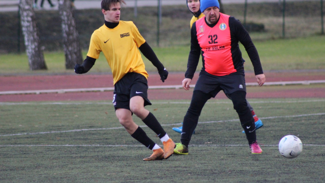 Patriotiskās nedēļas izskaņā Valkā aizvadīts minifutbola turnīrs