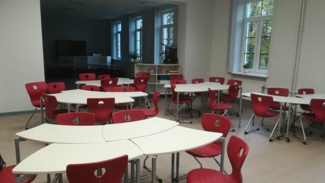 Modernas un ergonomiskas mācību vides izveide Valkas Jāņa Cimzes ģimnāzijā