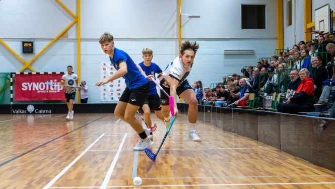 florbola majas spele