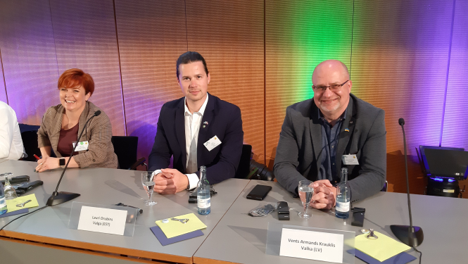 Valkas un Valgas pašvaldību delegācijas apmainās pieredzē dvīņu pilsētu forumā Vācijā