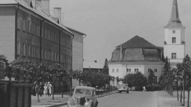 Iespējams noskatīties dokumentālo īsfilmu par Valku un Valgu 1960. gados