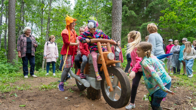 Projekts “Kustīgi, lustīgi Lustiņdruvā” pabeigts