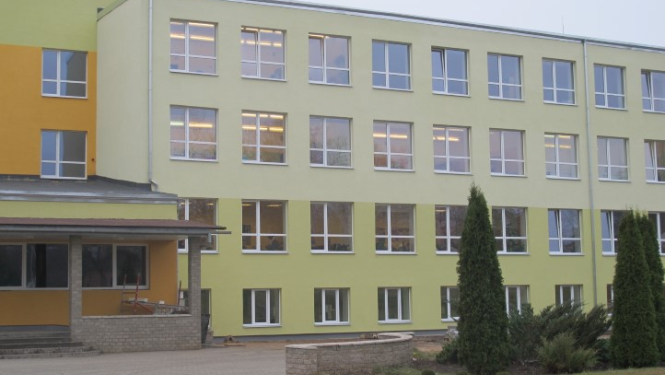Valkas pamatskolas ēkas siltināšanas darbi pabeigti