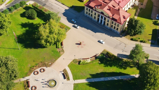 Lugažu laukums