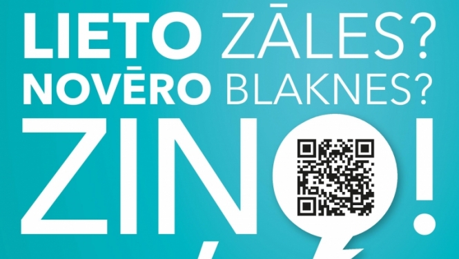 Zilzaļš fons ar medicīnas kapsulām un QR kodu