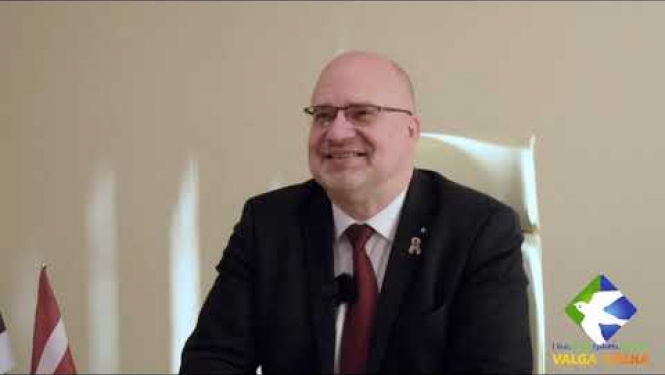 Sveiciens Igaunijai neatkarības dienā!