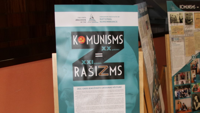 Valkā aplūkojama fotodokumentālā izstāde “Komunisms XX = RašiZms XXI”