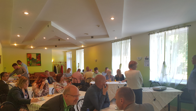 Uzņēmēju brokastis Valkā