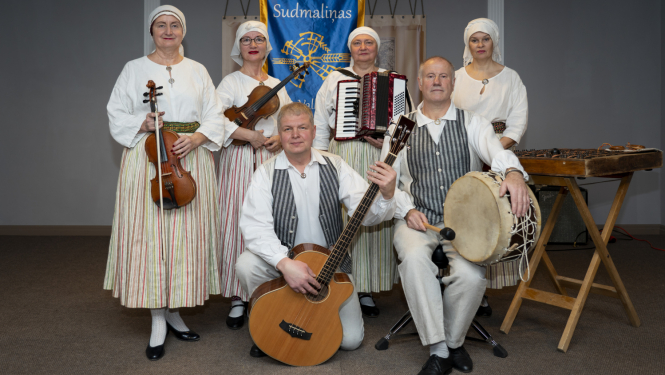 9. decembrī Danču vakars Valkā