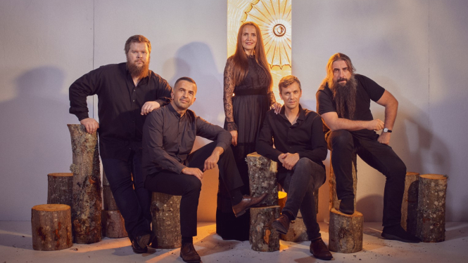 Valkas pilsētas kultūras namā muzikālās apvienības “RAXTU RAXTI” 10 gadu jubilejas koncerts