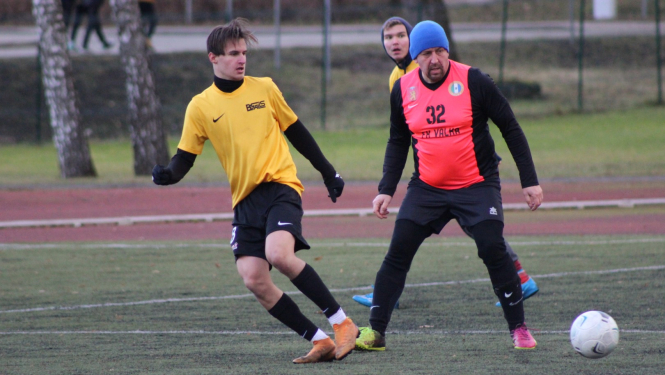 Patriotiskās nedēļas izskaņā Valkā aizvadīts minifutbola turnīrs