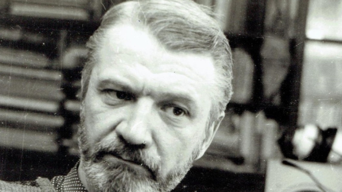 Apskatāma piemiņas izstāde māksliniekam Jānim Andrejam Sīmanim