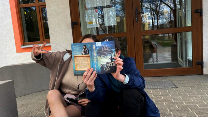 Zināmi izaicinājuma “Aklais randiņš ar grāmatu” uzvarētāji!