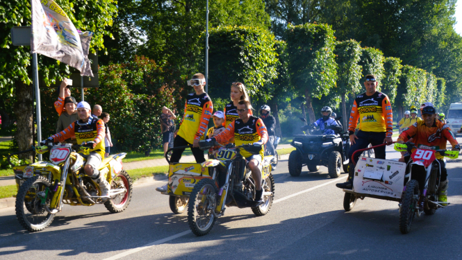 Motocikli pilsētas ielās