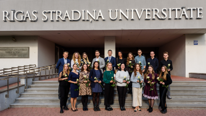Deviņi topošie mediķi no Vidzemes saņem Borisa un Ināras Teterevu fonda stipendiju medicīnā
