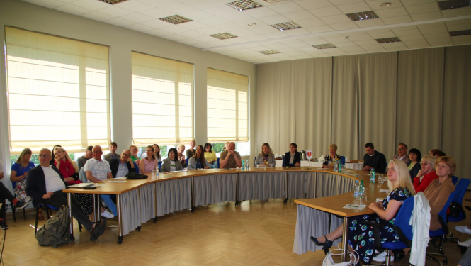 Valkas novada pašvaldībā viesojas RACA pašvaldību attīstības speciālisti