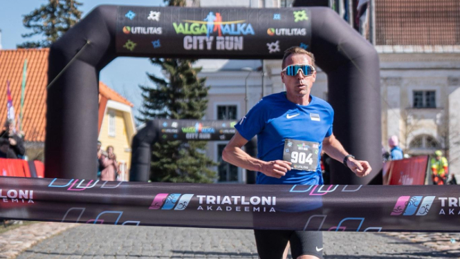Valka-Valga City Run skrējiena dalībnieks