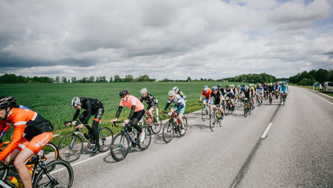 Valcēnieši startē 128km distancē riteņbraukšanas sacensībās “Tartu Rattaralli”