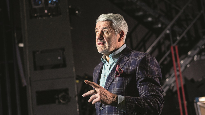 4. augustā Valkas pilsētas kultūras namā - “Čaks. Vilsons. Iedomu spoguļi”