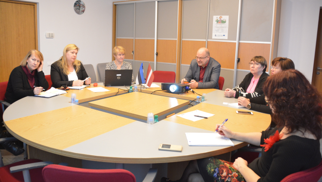 Decembrī izdos pirmo informatīvo laikrakstu “Darbs Valgā – Valkā”