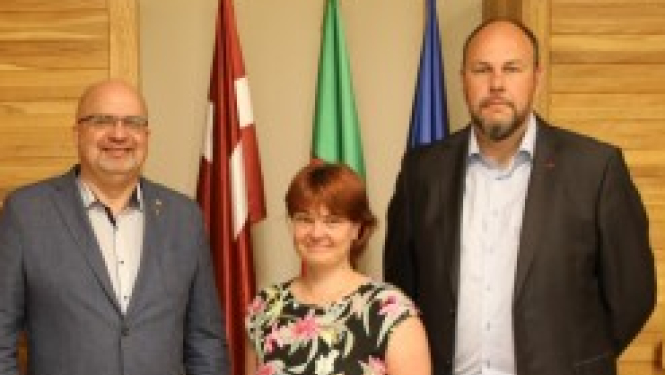 Valkas novada pašvaldība pārrunā nākotnes sadarbību ar Valgas slimnīcu