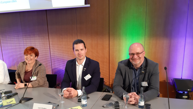 Valkas un Valgas pašvaldību delegācijas apmainās pieredzē dvīņu pilsētu forumā Vācijā