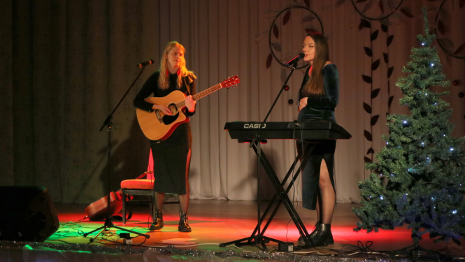 Aizvadīts sirsnīgs koncerts Turnas tautas namā