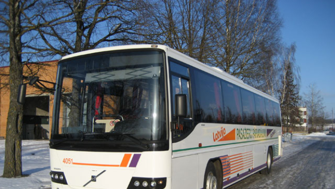 Izmaiņas autobusu kustībā svētku laikā