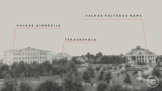 Valkas bibliotēkā izstāde par TRĪS STALTĀM ĒKĀM