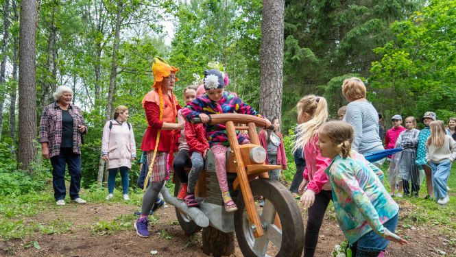 Projekts “Kustīgi, lustīgi Lustiņdruvā” pabeigts
