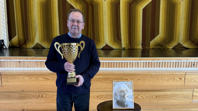 Titulam_Maris ar kausu