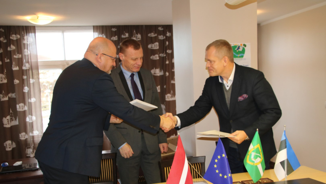 Parakstīts līgums par kopēja Valgas – Valkas pilsētas centra būvdarbiem