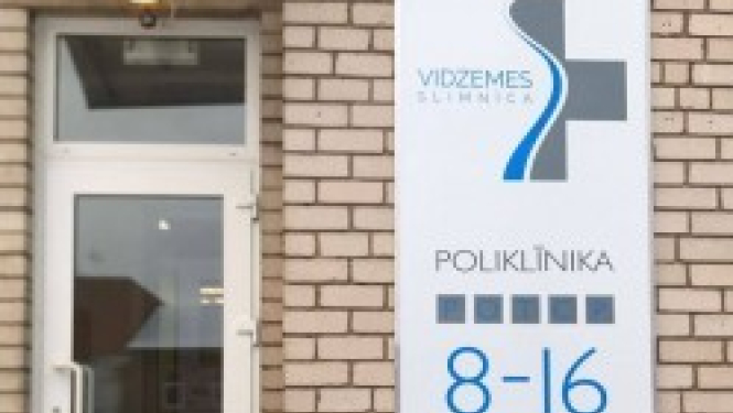 Anestezioloģe Anita Medne aicina pacientus uz konsultāciju Valkā