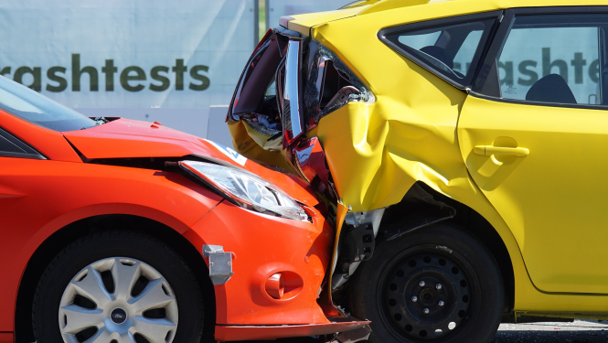 Kā rīkoties, ja satiksmes negadījumā iesaistīts Ukrainā reģistrēts transportlīdzeklis