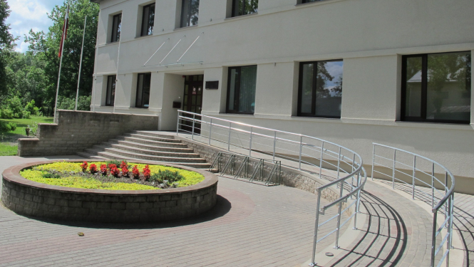 Noslēdzās projekta „Kompleksi risinājumi siltumnīcefekta gāzu emisiju samazināšanai J.Cimzes Valkas Mūzikas skolā” īstenošana