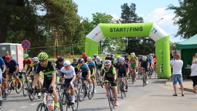 Aizvadīts Valkas - Valgas četrcīņas 3. posms – šosejas riteņbraukšana