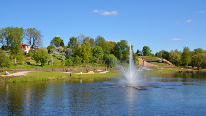 Strūklaka Pedelē pie Putraskalna